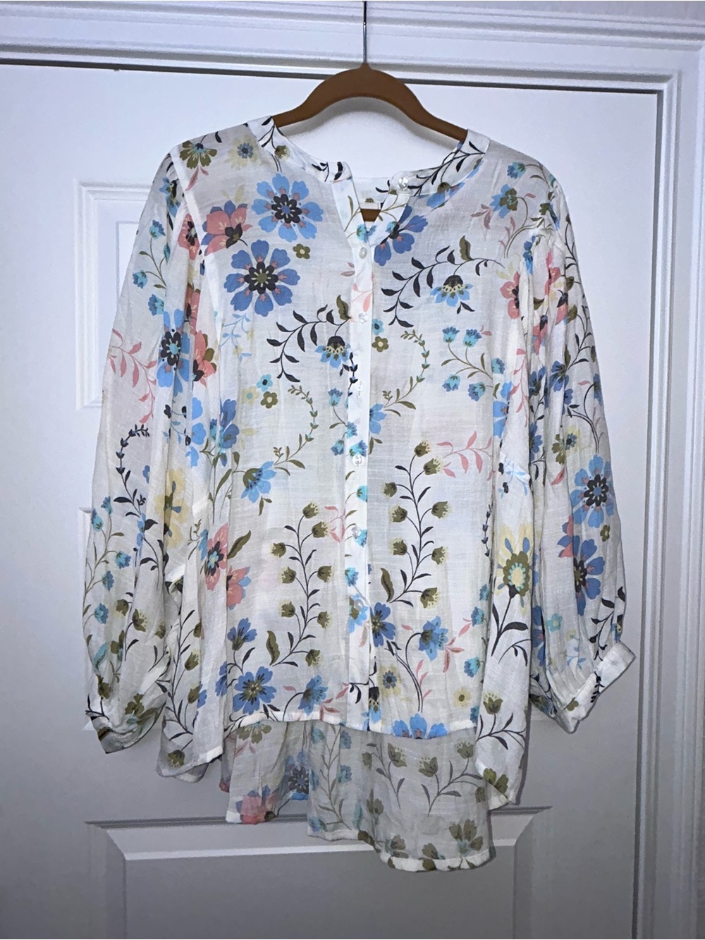 New, Zac & Rachel Dahlia Coconut Blooming Button Front Blouse Shirt Top - Picture 3 of 9